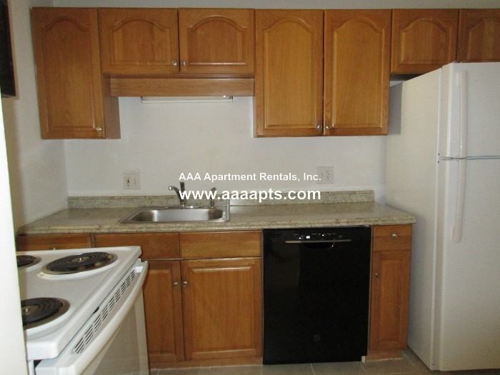 Park Ave #14 - Photo 3 of 8