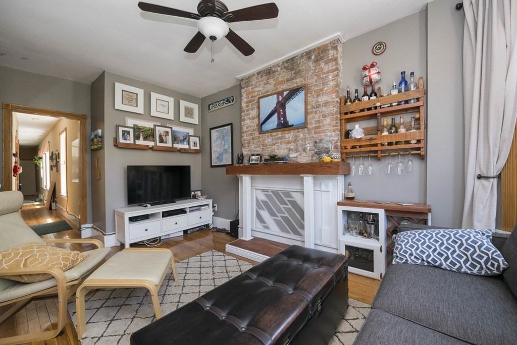 592 Columbus Ave #3 - Photo 3 of 10