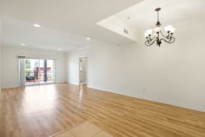 featured image of 3328 Oakhurst Ave