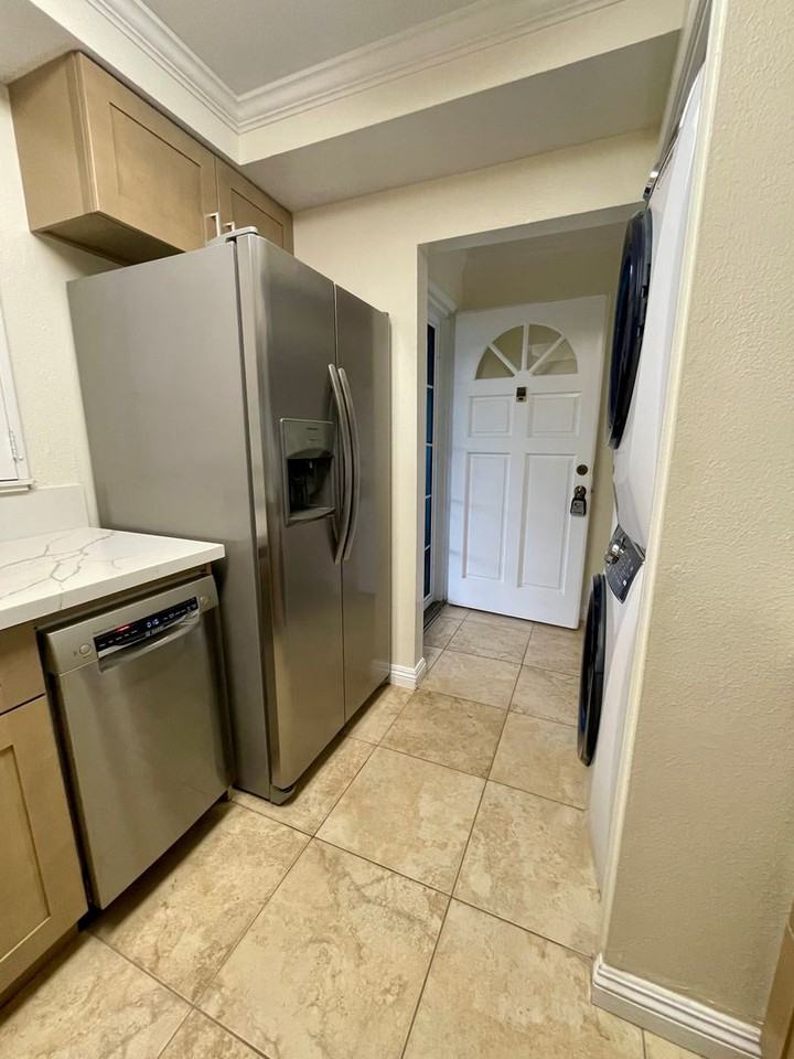 355 Aoloa St #N105 - Photo 4 of 16