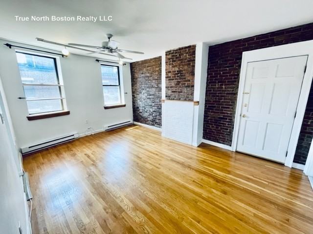 13 Thacher St #5 - Photo 3 of 17