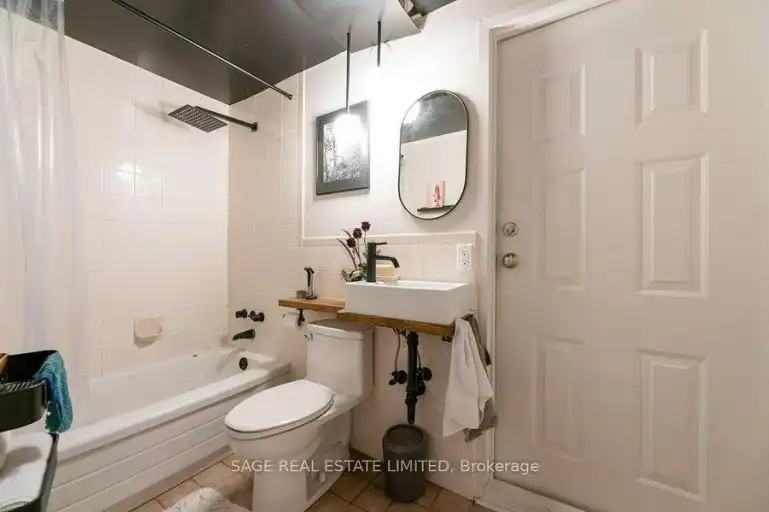 204 Berkeley St - Photo 5 of 12