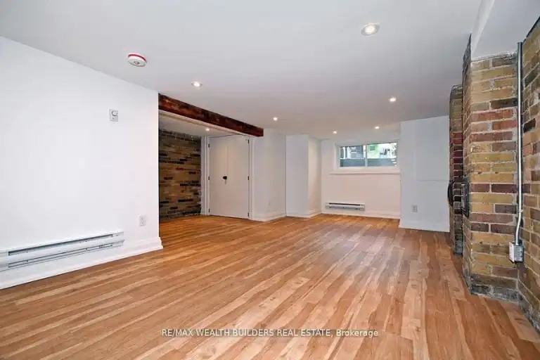 167 Broadview Ave #3 - Photo 6 of 6
