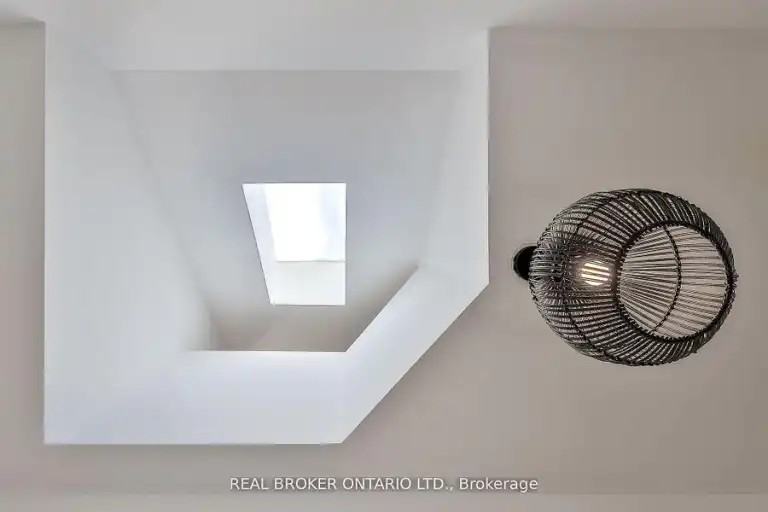 55 Dagmar Ave #2 - Photo 2 of 18