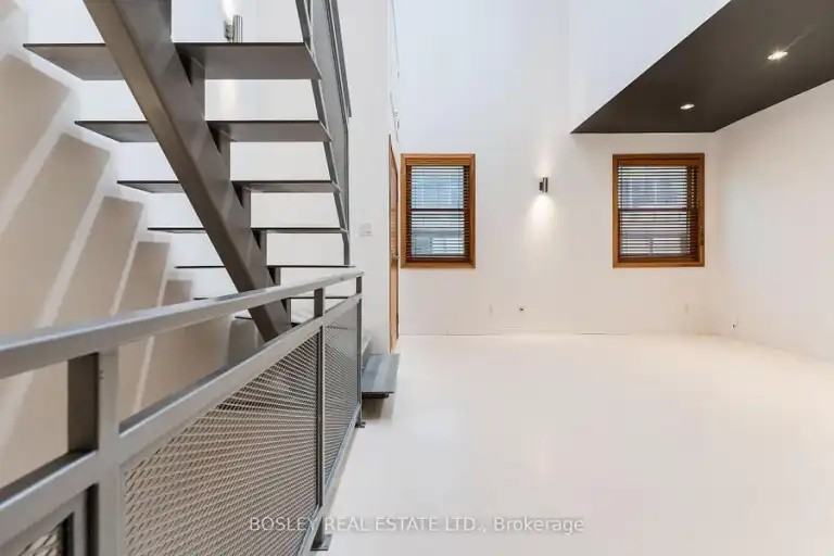 46 Stewart St #3 - Photo 5 of 20