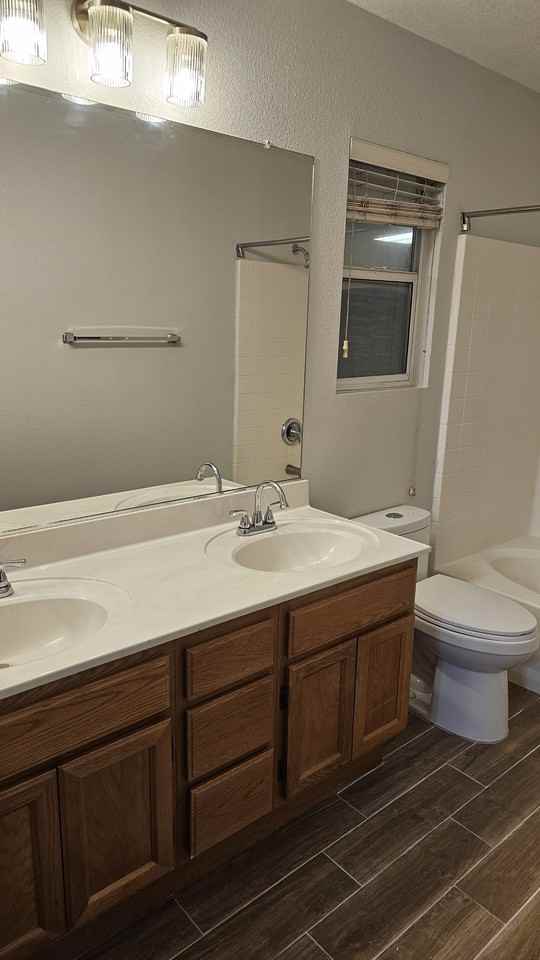 941 Jones St #NA - Photo 3 of 13