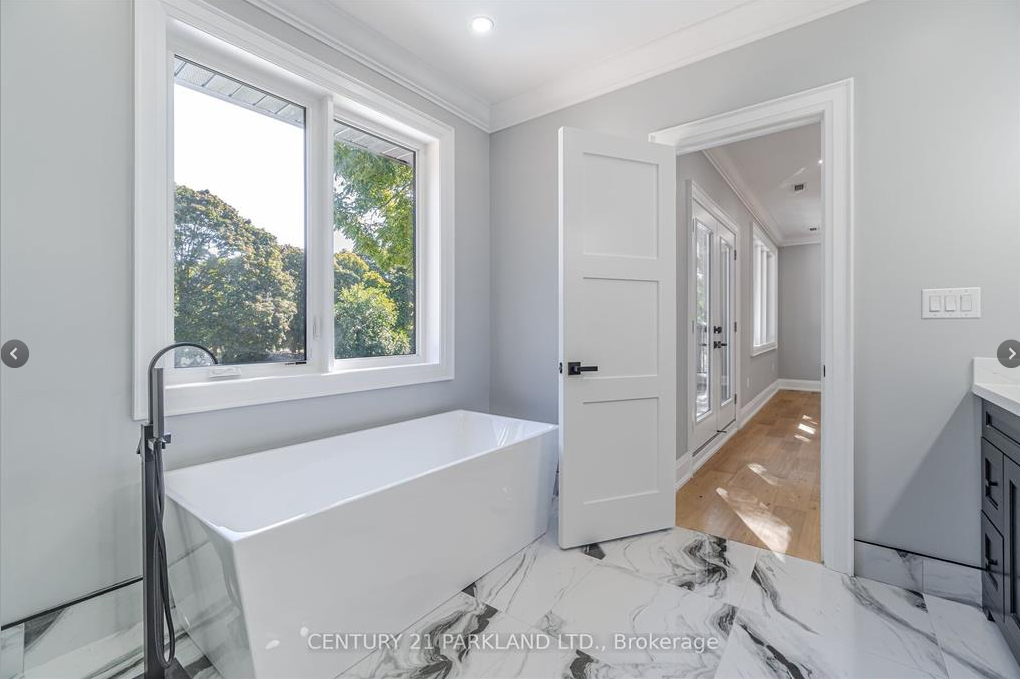 21 Falaise Road - Photo 3 of 10