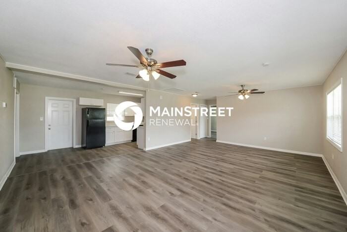 3700 Piper Pl - Photo 3 of 16