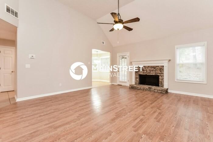 90 Magnolia Walk - Photo 2 of 17