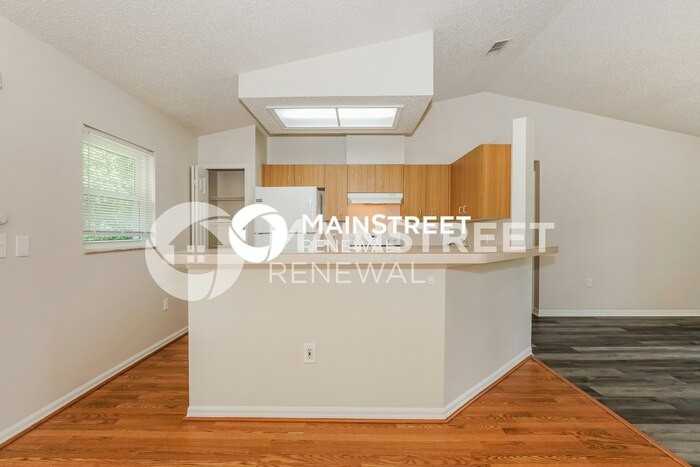 258 Charles Ave - Photo 7 of 16