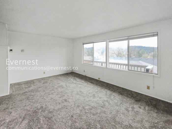 2510 Jefferson St - Photo 7 of 30