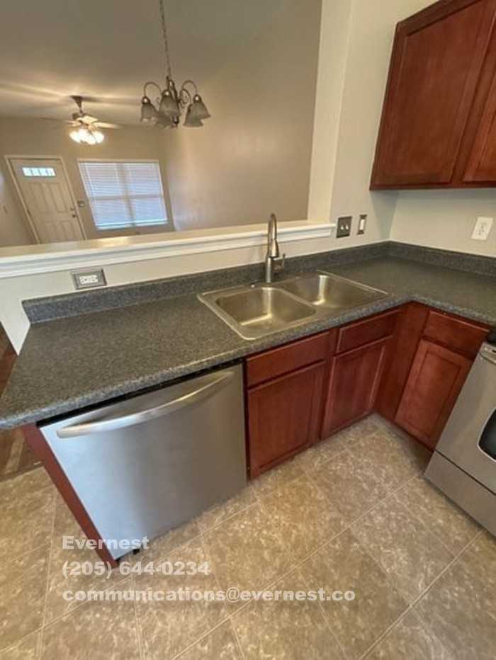 1208 Green Dr - Photo 5 of 28