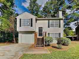 featured image of 114 Hampton Oaks Dr