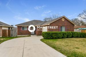 featured image of 10 4th St W