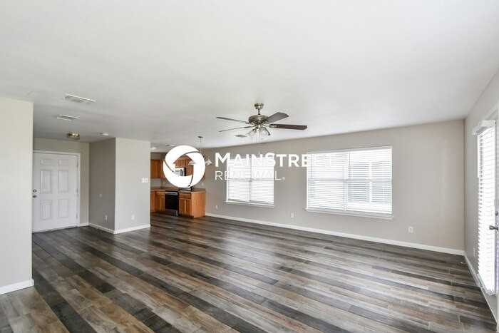 10 4th St W - Photo 4 of 15