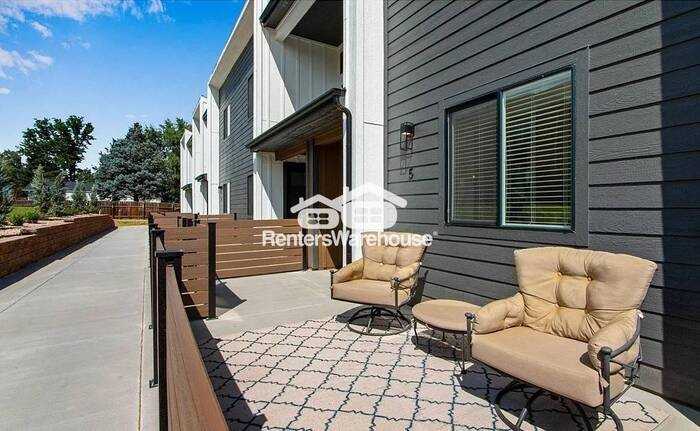 2947 W 20th St #12 - Photo 4 of 13