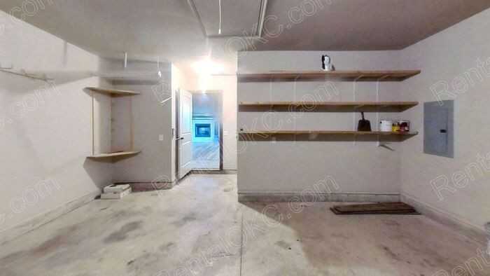 12200 Chesterfield Ln - Photo 5 of 30