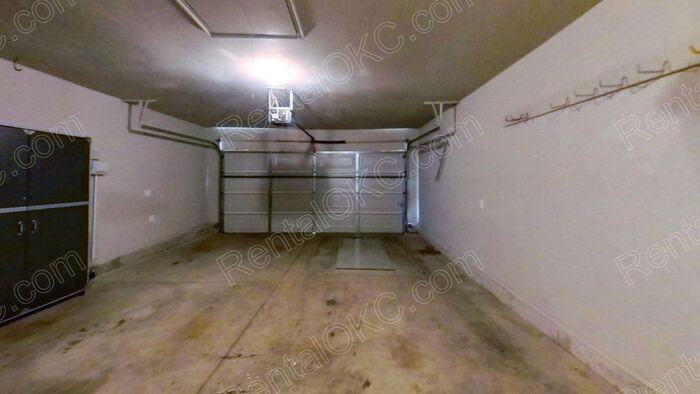 12200 Chesterfield Ln - Photo 6 of 30