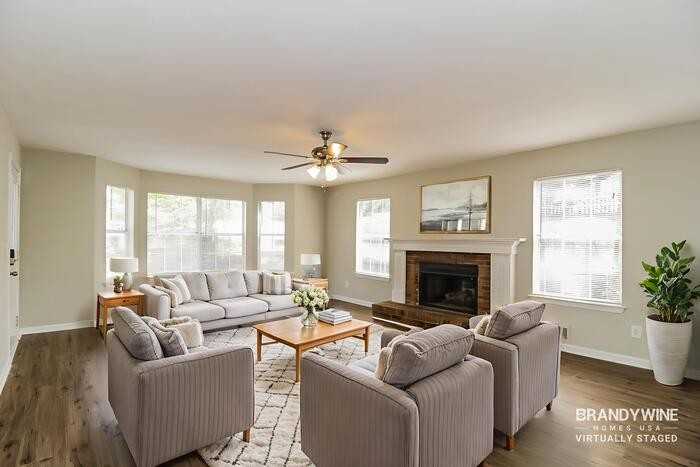 1334 Colonial Trce Nw - Photo 2 of 22