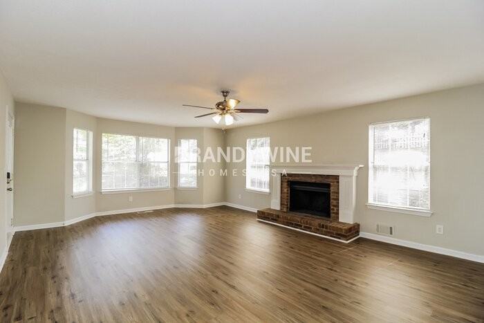 1334 Colonial Trce Nw - Photo 3 of 22