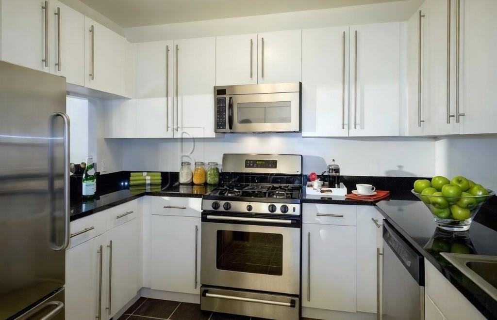 51 W Broadway #1213 - Photo 2 of 7