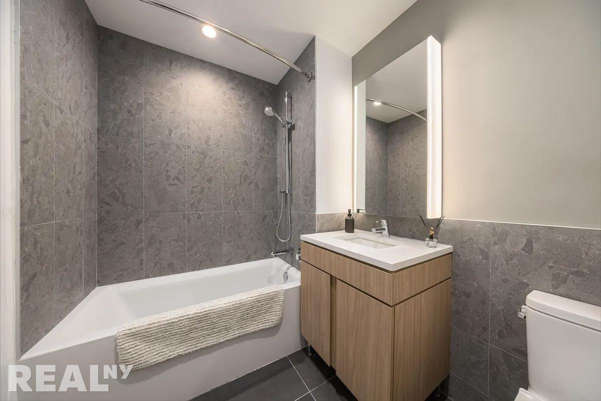 Dekalb Ave #29C - Photo 7 of 11