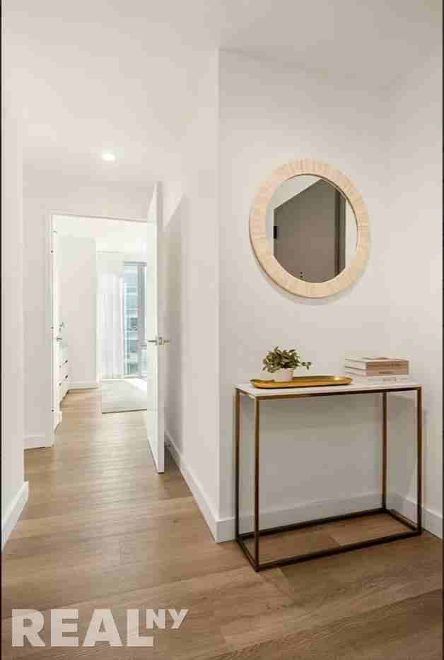 Dekalb Ave #16J - Photo 7 of 11