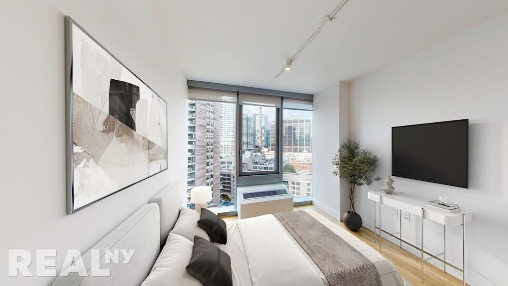 W 54th St #2125 - Photo 2 of 9