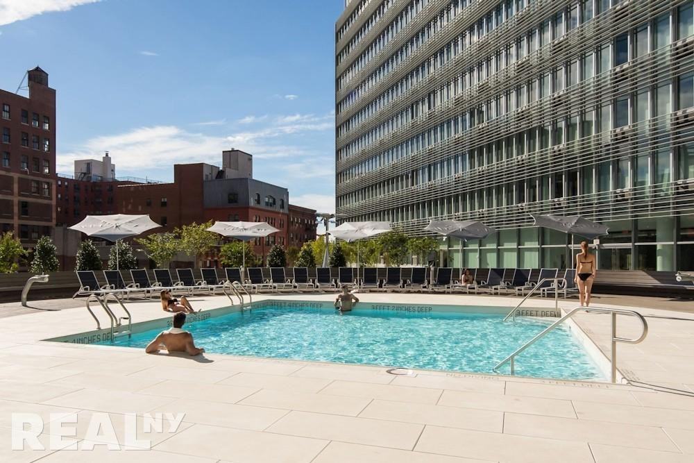 W 54th St #2125 - Photo 6 of 9