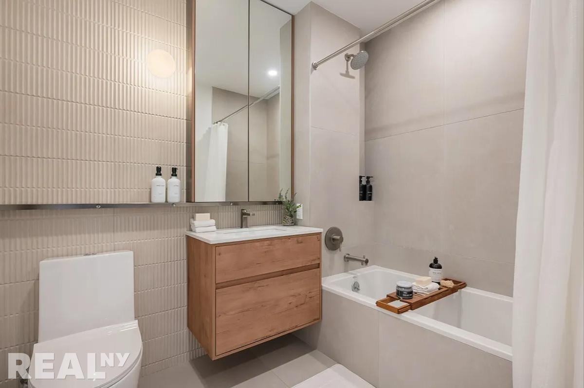 Atlantic Ave #14H - Photo 5 of 11