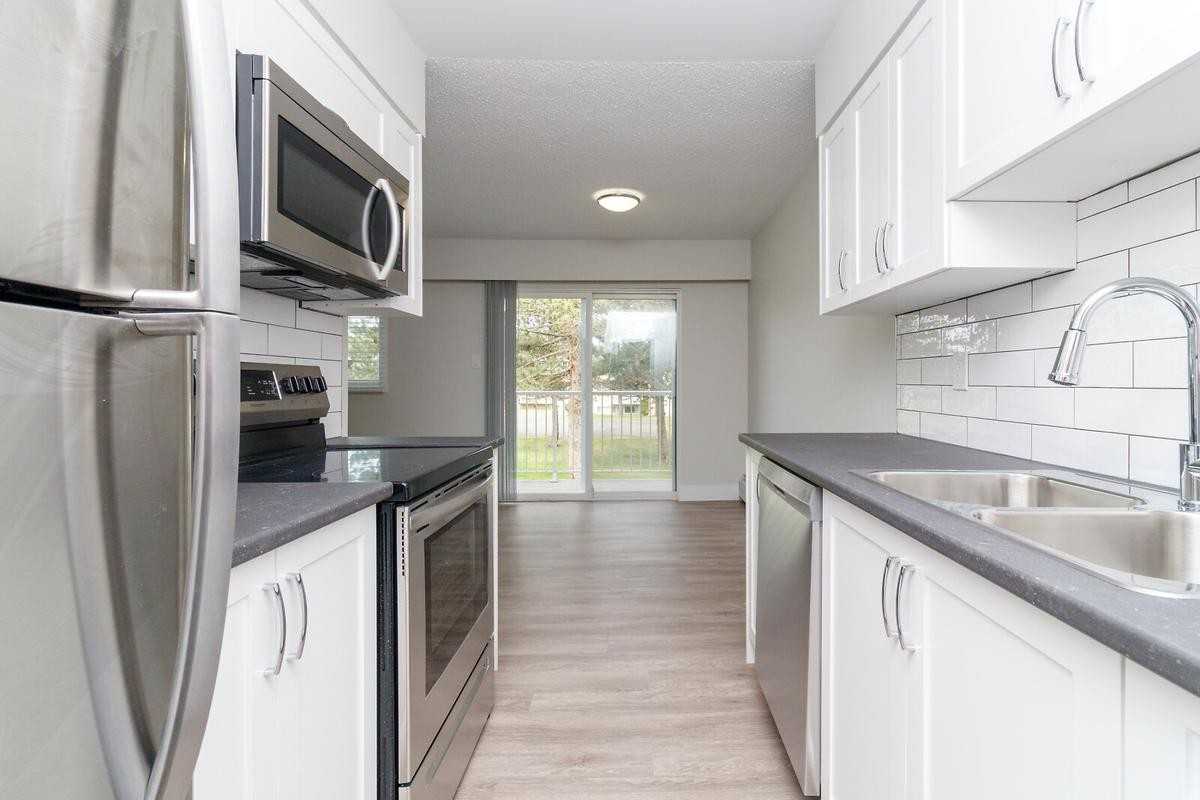 Bowen Estates - Photo 2 of 26