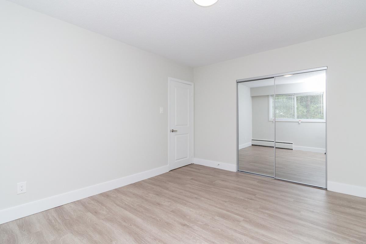 Bowen Estates - Photo 7 of 26