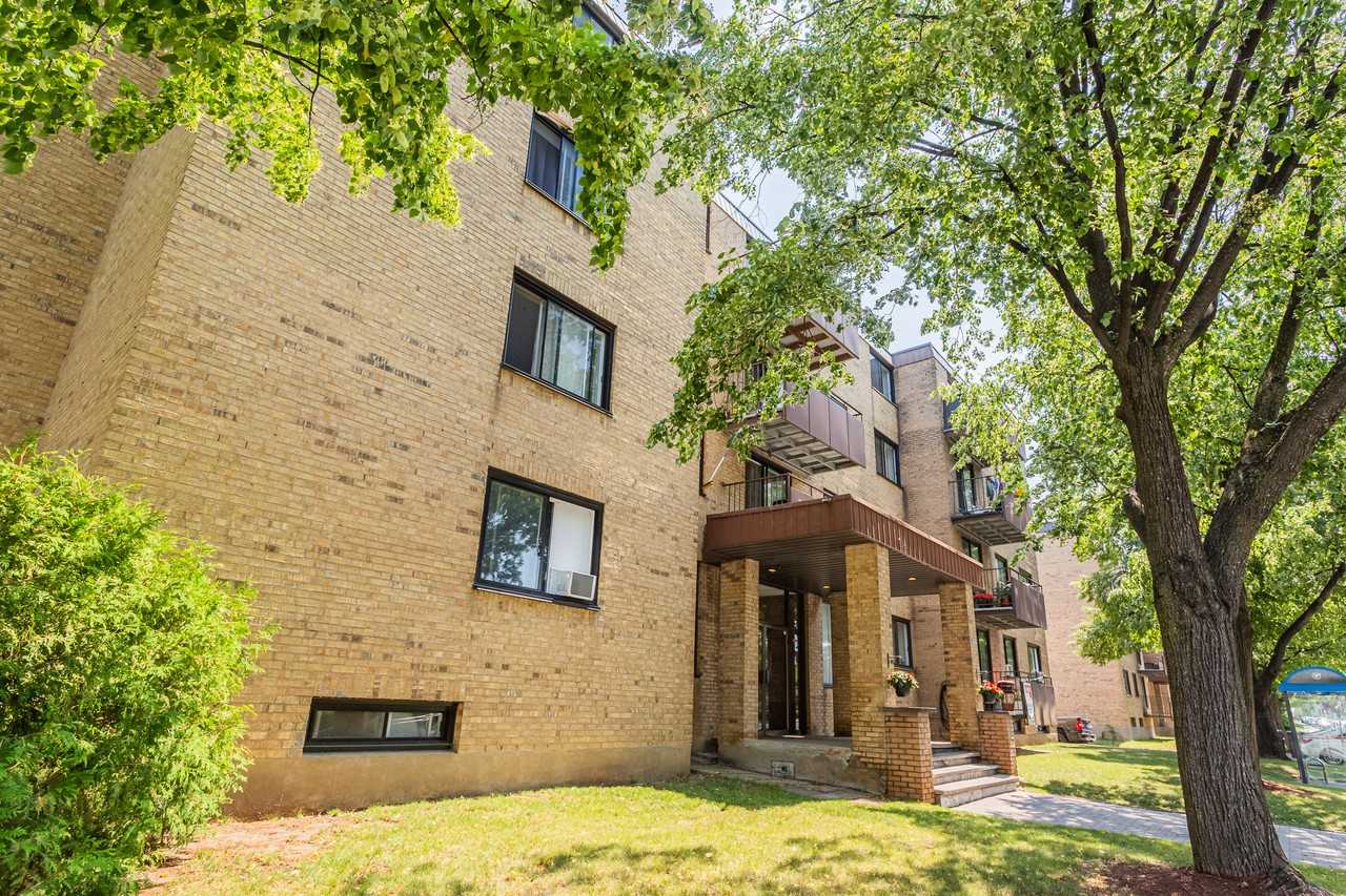 1225 Alexis-Nihon - Photo 3 of 18