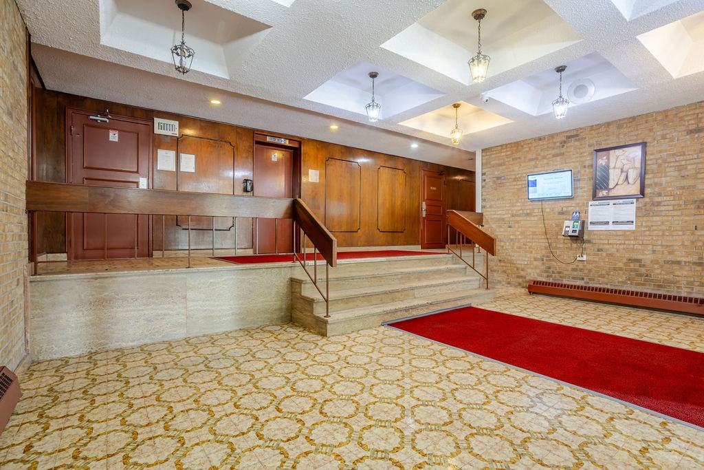 1225 Alexis-Nihon - Photo 4 of 18