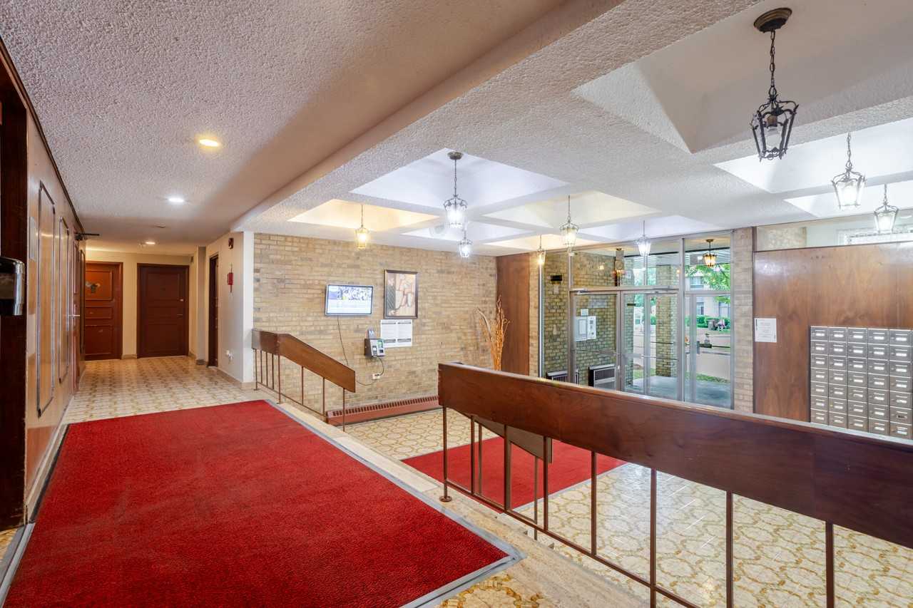 1225 Alexis-Nihon - Photo 5 of 18