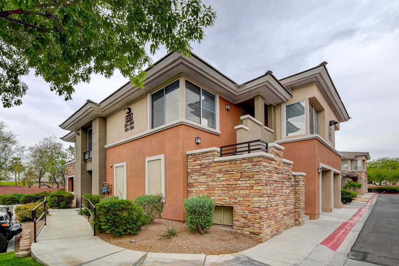 656 Peachy Canyon Cir #1