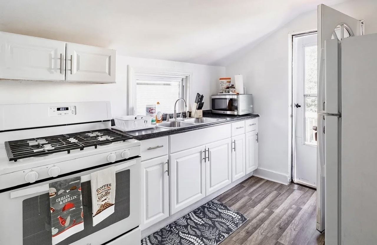 1822 West 57th Street - Photo 3 of 20
