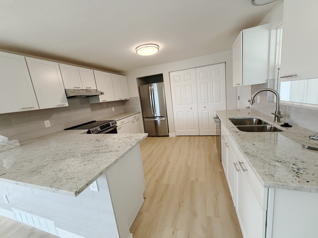 1503 Gay St #1 - Photo 5 of 21