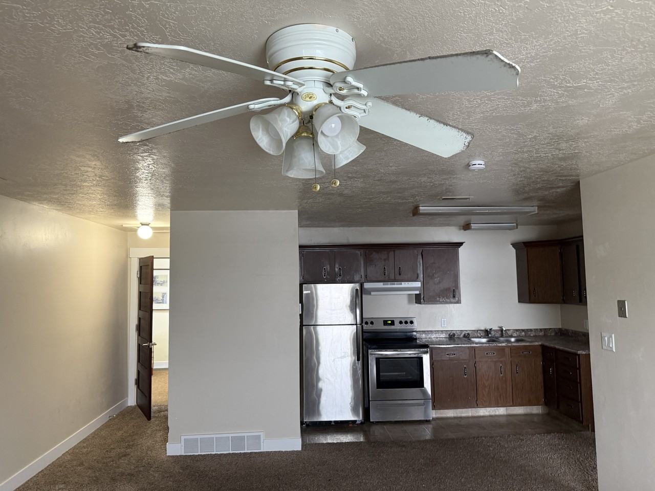 The Flats at Spanish Terrace - Photo 2 of 7