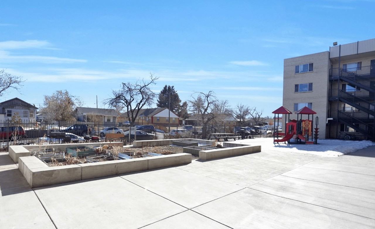 Section 8 Approved! Great location close to the city! - Photo 4 of 35