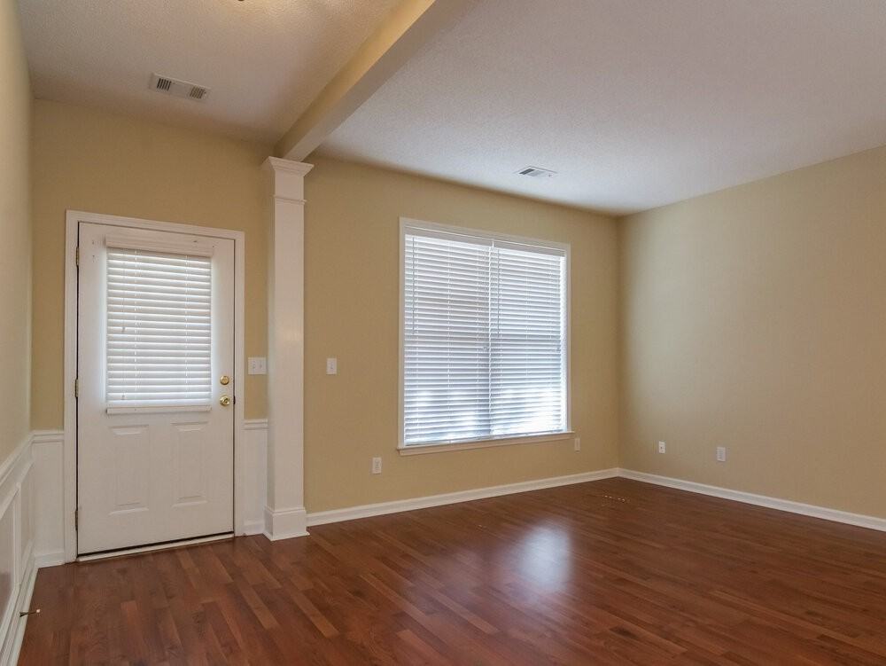 3515 Ridgefair Dr - Photo 2 of 15