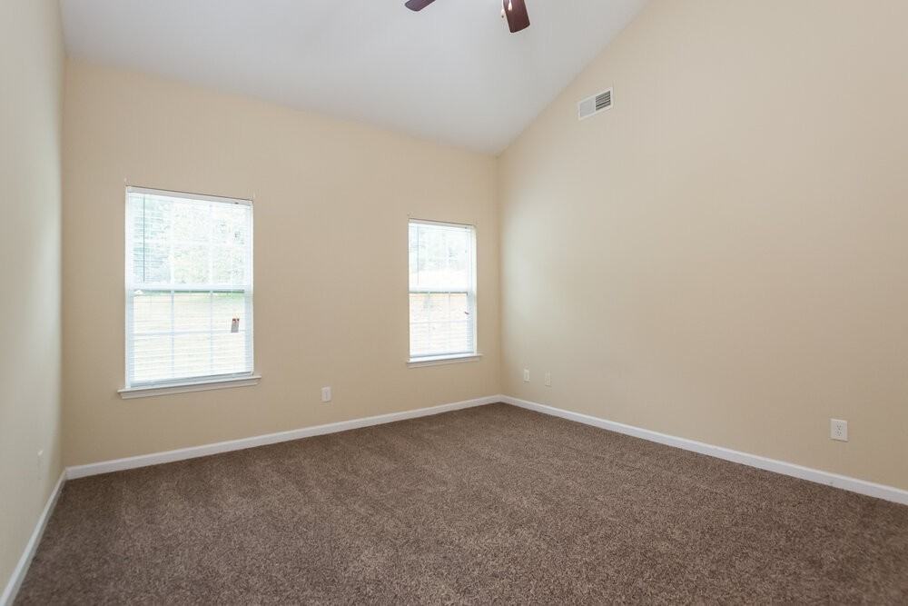 187 Safe Harbor Dr - Photo 5 of 16