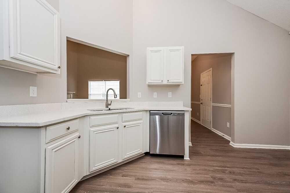 3057 Dogwood Ave - Photo 7 of 17