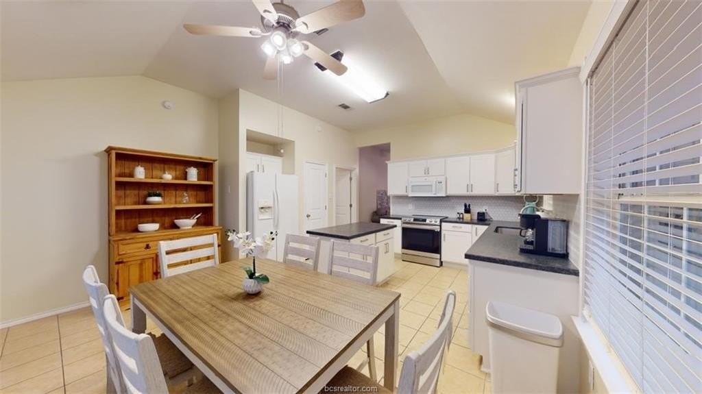 810 Camellia Ct - Photo 4 of 23