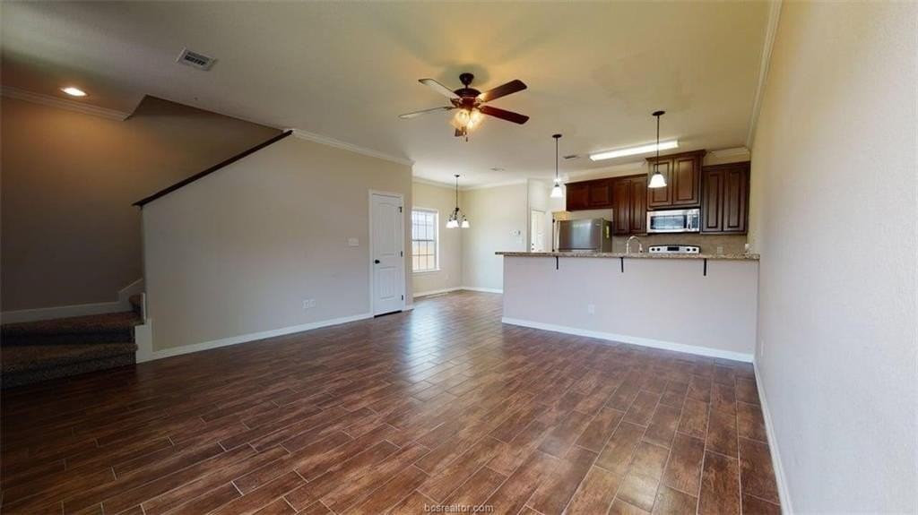 303 Ash St Unit A - Photo 3 of 22