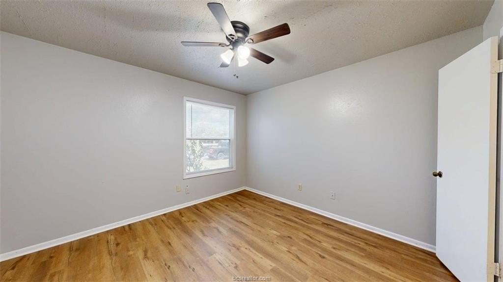 1327 Airline Dr - Photo 6 of 20