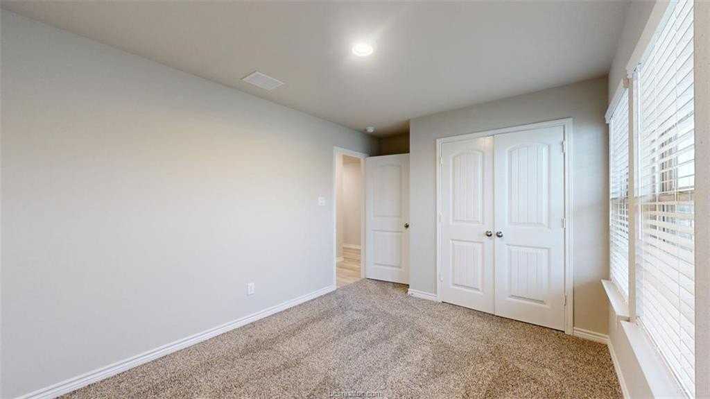 2148 Chief St - Photo 5 of 31