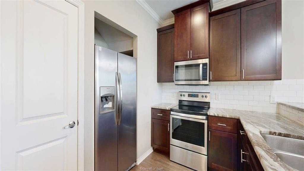 2015 Harvey Mitchell Pkwy S - Photo 6 of 37