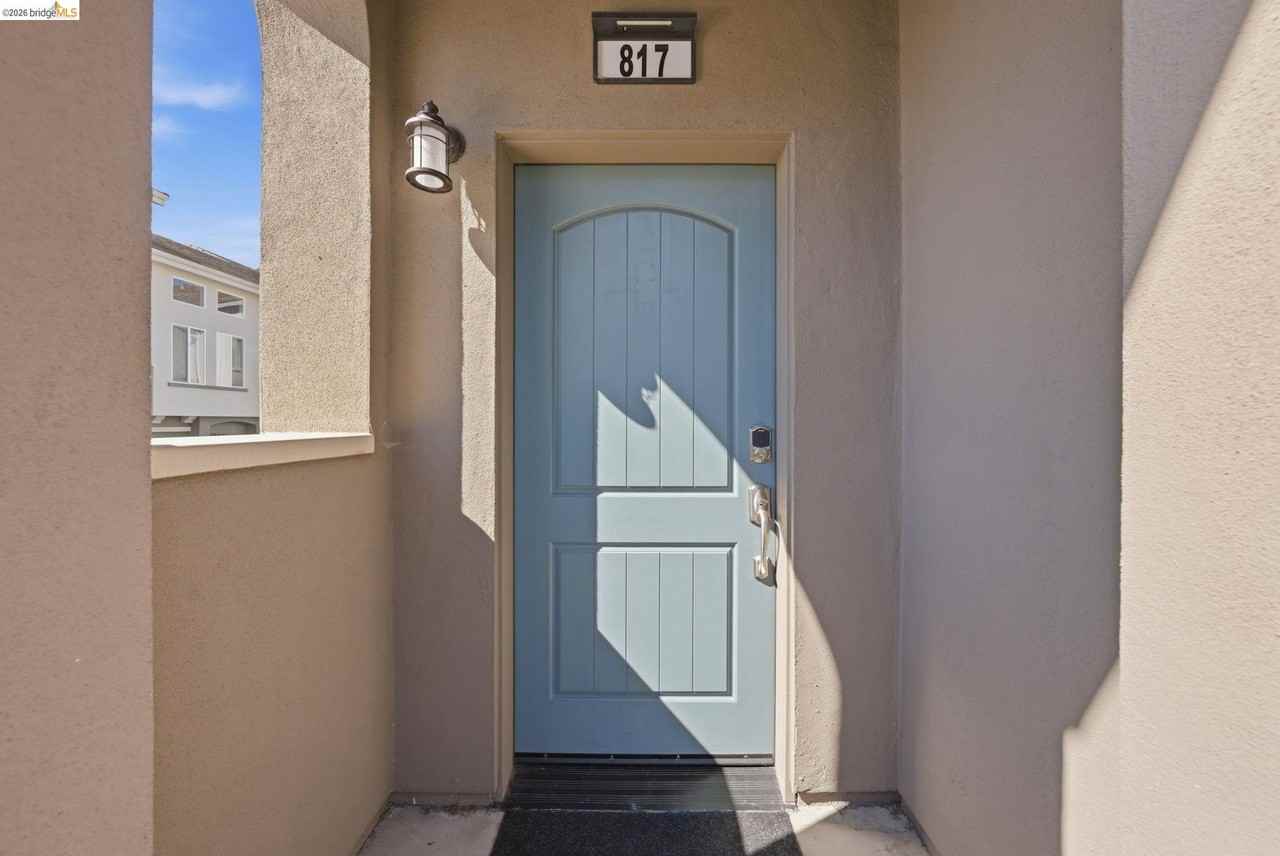 817 Estancia Ter - Photo 5 of 50