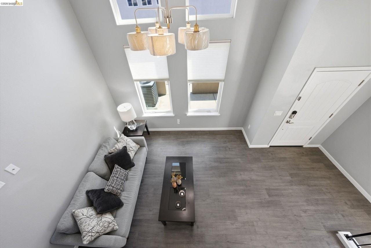 817 Estancia Ter - Photo 6 of 50